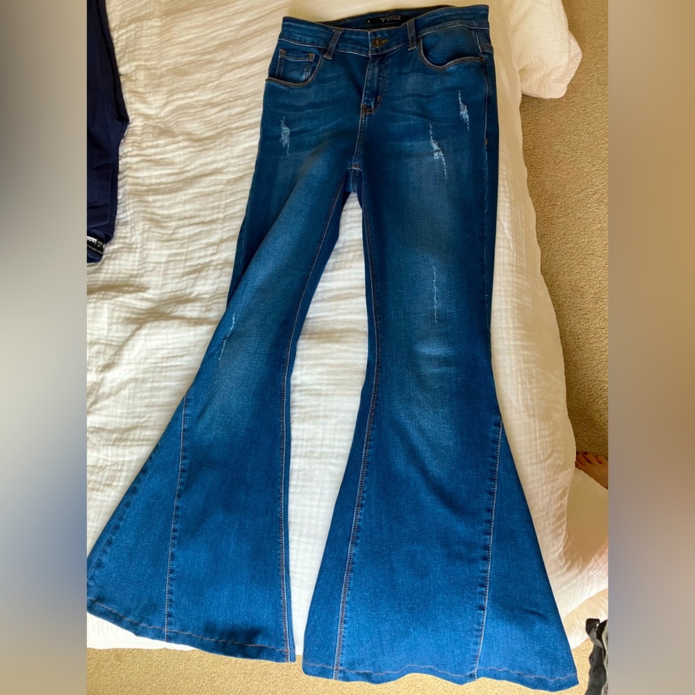 Lucky and Blessed size 4 bell bottom jeans